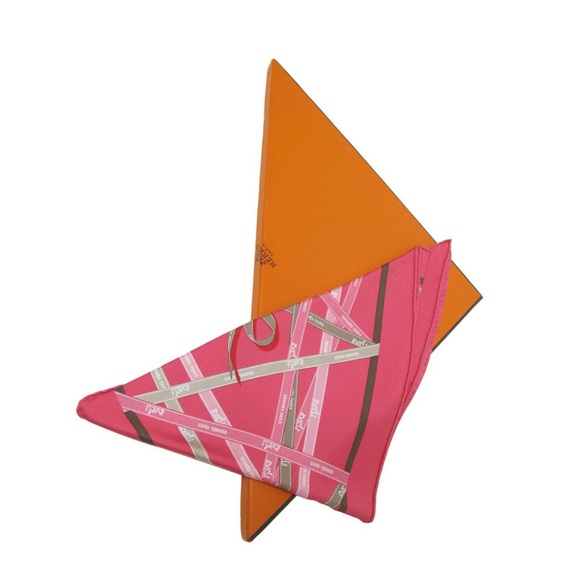 HERMES pink bolduc triangle scarf in box - Picture 1 of 4